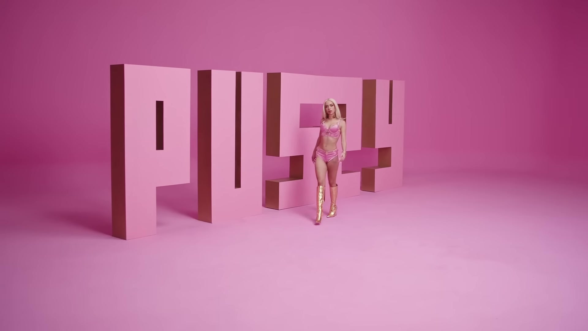 Bad Gyal – Pussy